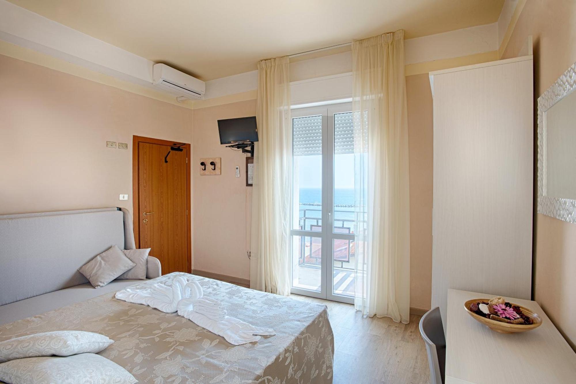 Hotel Barca D'Oro Bellaria-Igea Marina Dış mekan fotoğraf